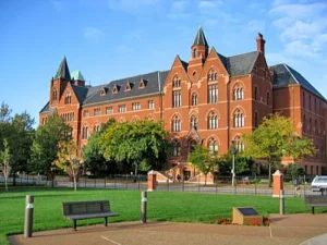SAINT LOUIS UNIVERSITY