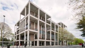 KINGSTON UNIVERSITY, UNIVERSITY OF LONDON