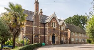 UNIVERSITY OF EXETER