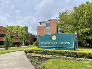 UNIVERSITY OF OREGON