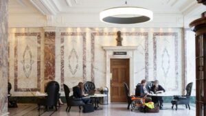 UNIVERSITY OF WESTMINSTER