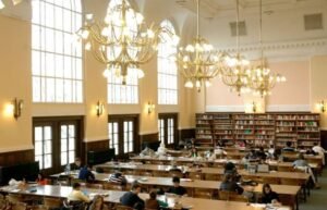 UNIVERSITY OF DEBRECEN